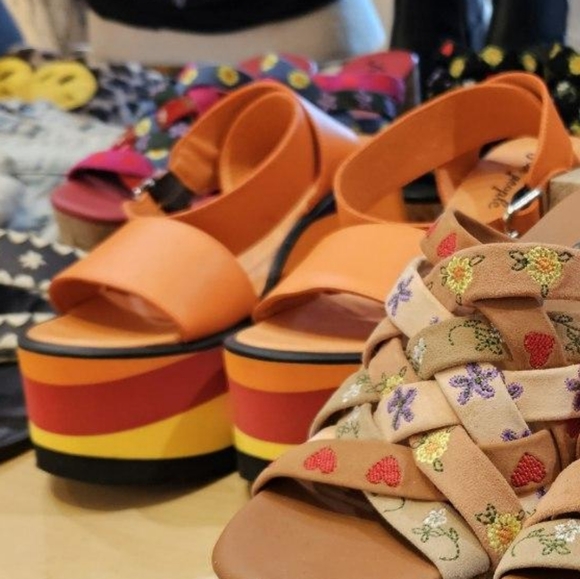 New Free People Paris Platform Sandles - Picture 3 of 7